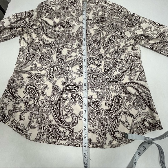 Jones New York Dark Brown and White Paisley Women’s Shirt with Striped Cuffs - Picture 11 of 11